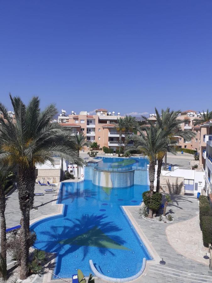 Iris Village Grand Apartment Paphos Kültér fotó