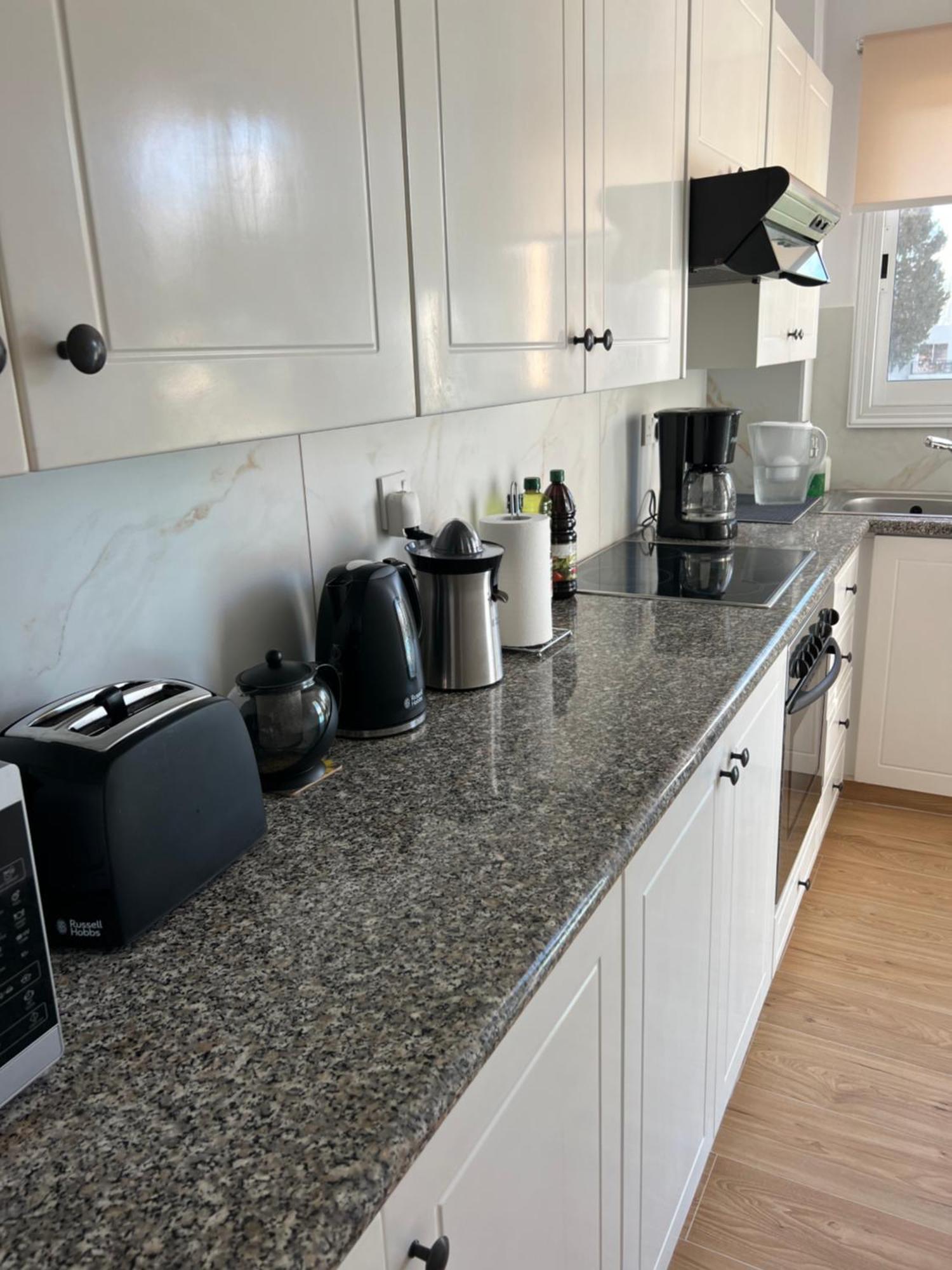 Iris Village Grand Apartment Paphos Kültér fotó